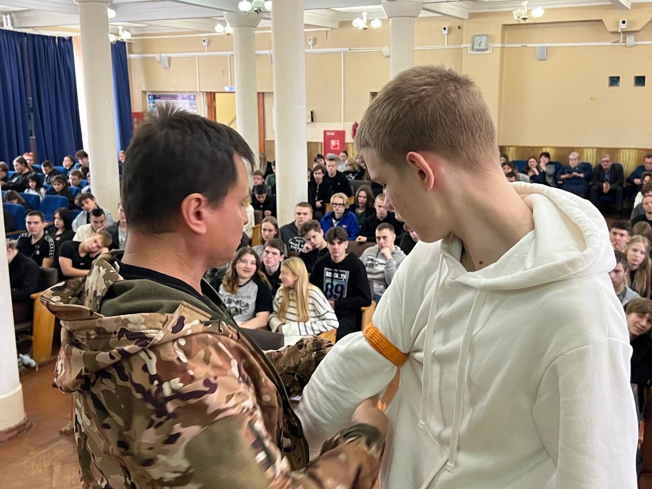 ветераны СВО научили студентов тактической медицине