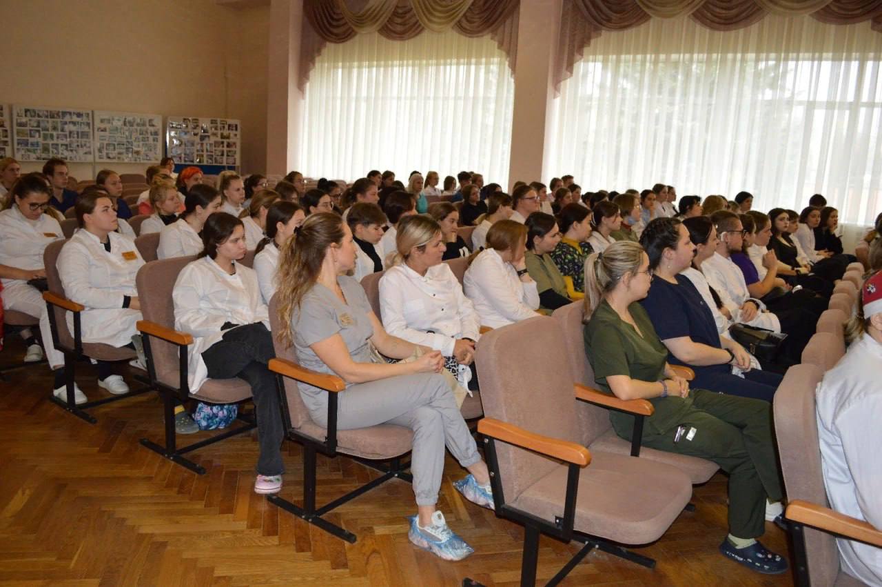встреча со студентами медицинского колледжа
