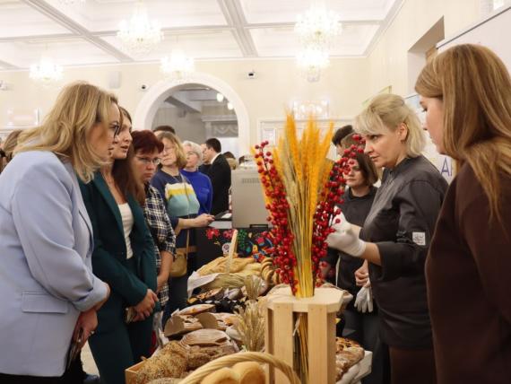 выставка продукции сельскохозяйственных и перерабатывающих предприятий