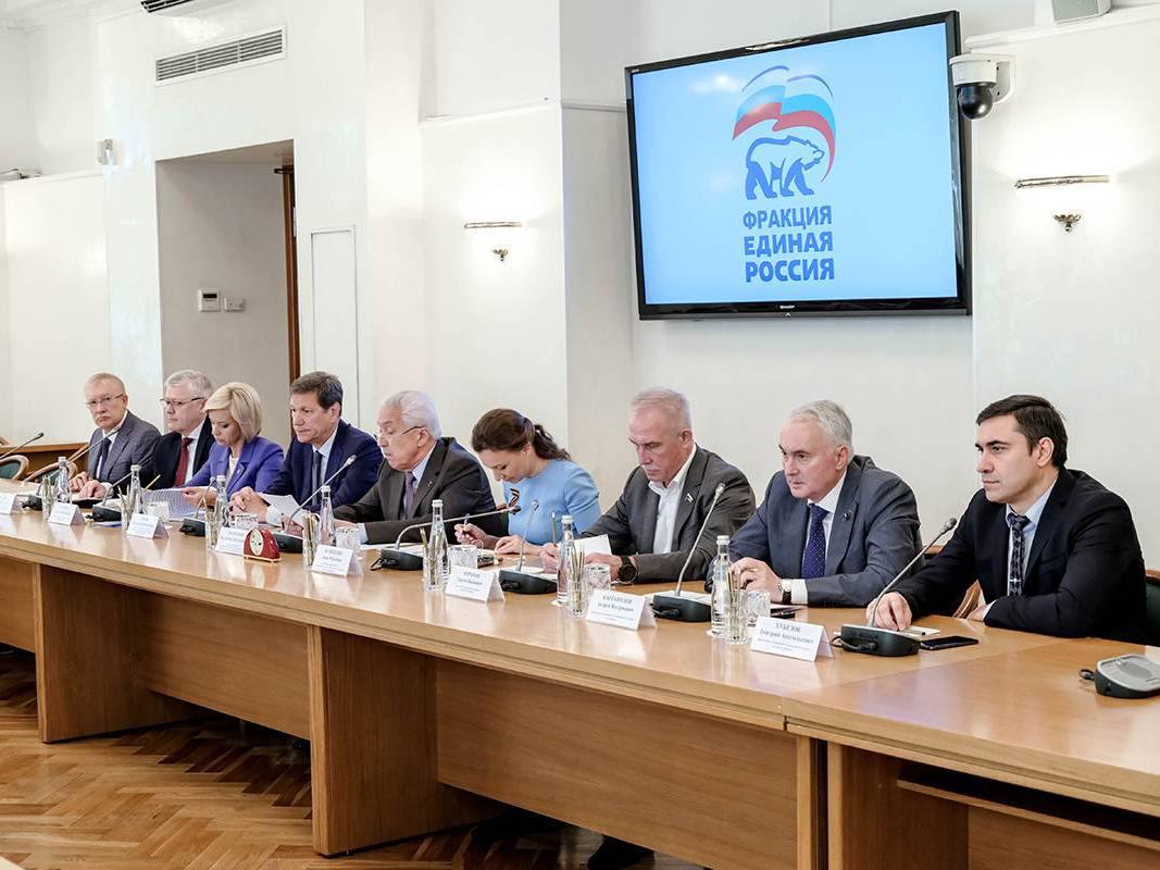 Защита граждан и национальных интересов, поддержка экономики и бизнеса Единая Россия подвела итоги весенней сессии в Госдуме