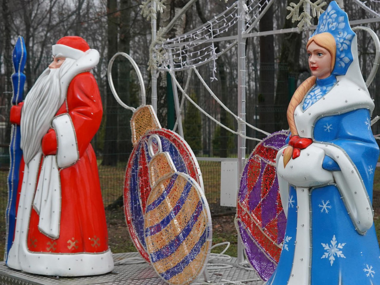 Завершить новогодние украшения парка Островского в Ступино планируют к 1 декабря